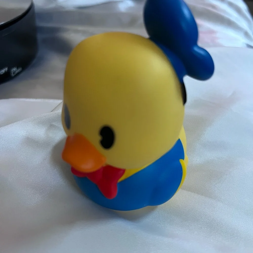 DISNEY Donald Duck Rubber Duck Figurine. NWT - Picture 5 of 5
